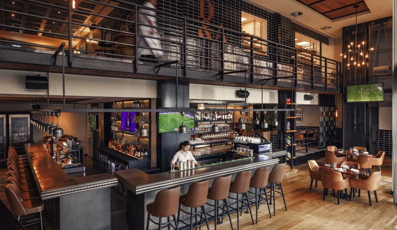 Dhow & Anchor, Service